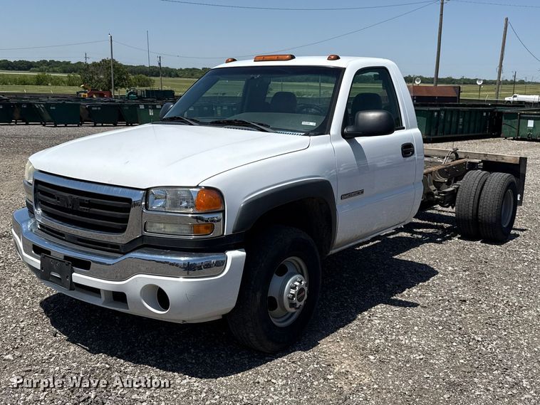 2006 GMC Sierra 3500 Truck Cab And Chassis - photo 1