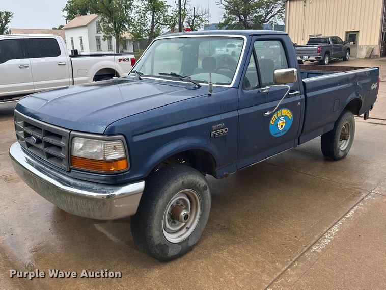 1995 Ford F250 Pickup Truck - photo 1
