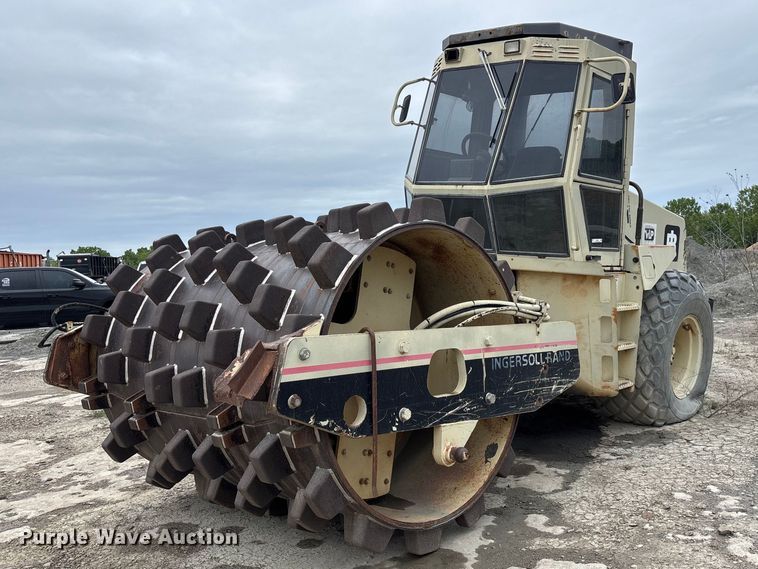 Ingersoll-Rand 115 Pro Pac Single Drum Vibratory Roller - photo 1