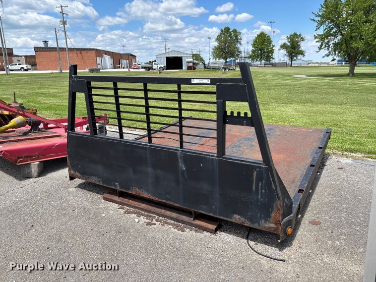 Flatbed - photo 1