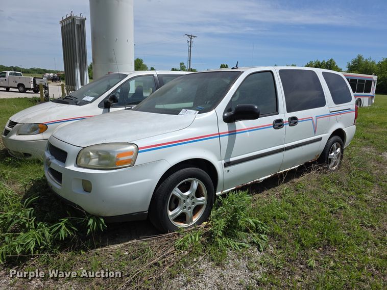 2007 Chevrolet Uplander Van - photo 1