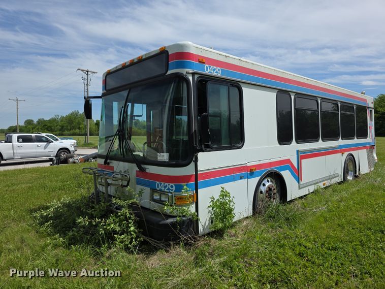 2004 Gillig G29E192R2 Shuttle Bus - photo 1