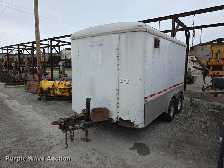 2005 DooLittle Enclosed Cargo Trailer - photo 1