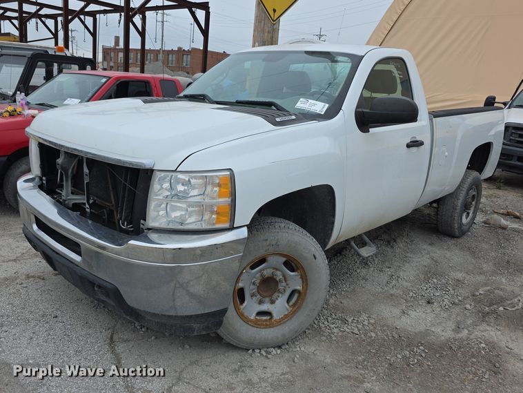 2014 Chevrolet Silverado 2500HD Pickup Truck - photo 1