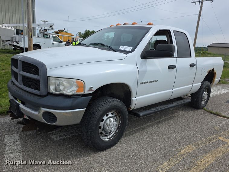 2005 Dodge Ram 3500 Ext. Cab Pickup Truck - photo 1