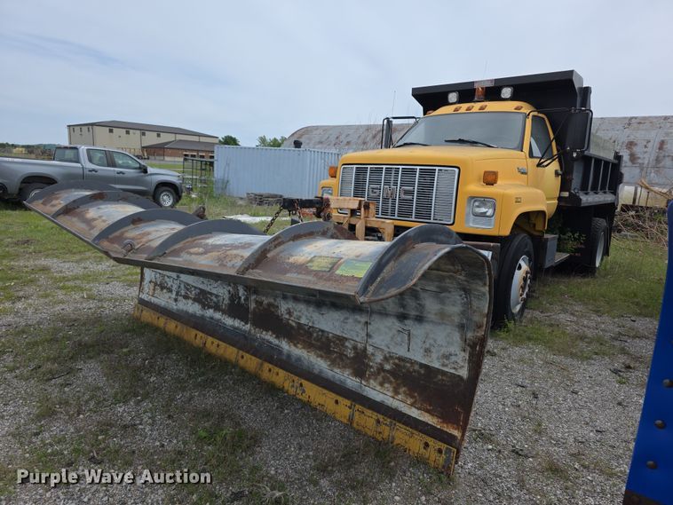1996 GMC Topkick Dump Truck - photo 1