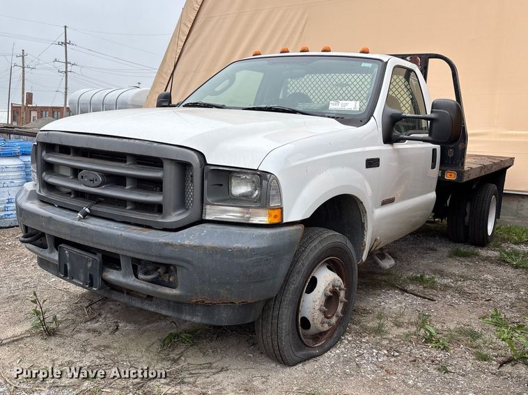 2003 Ford F450 Flatbed Truck - photo 1