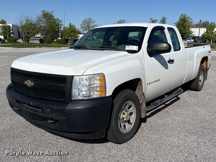 2009 Chevrolet Silverado 1500 Ext. Cab Pickup Truck - photo 1