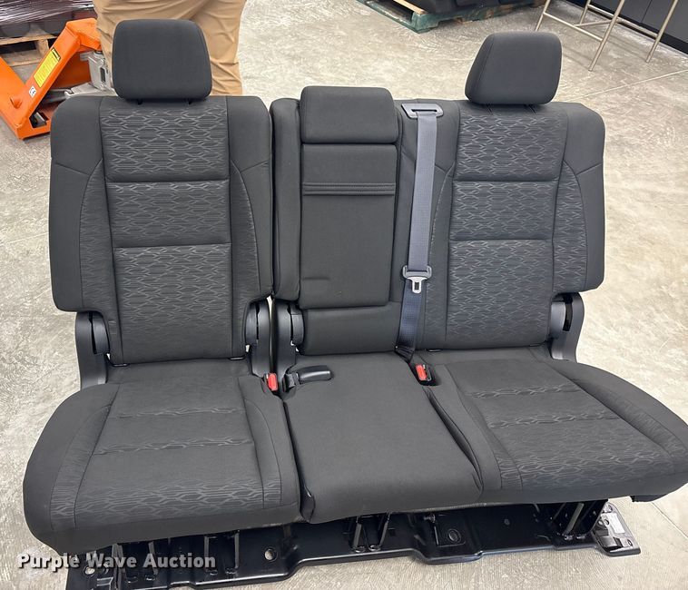 Approximately 90 Automotive Seats - photo 1