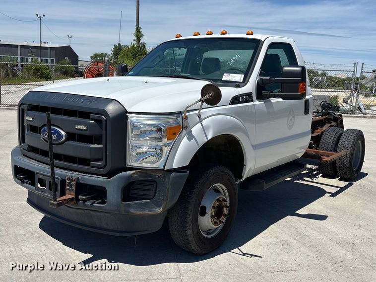 2016 Ford F350 Pickup Truck Cab And Chassis - photo 1