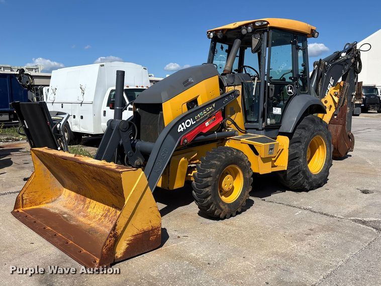 2019 John Deere 410L Backhoe - photo 1