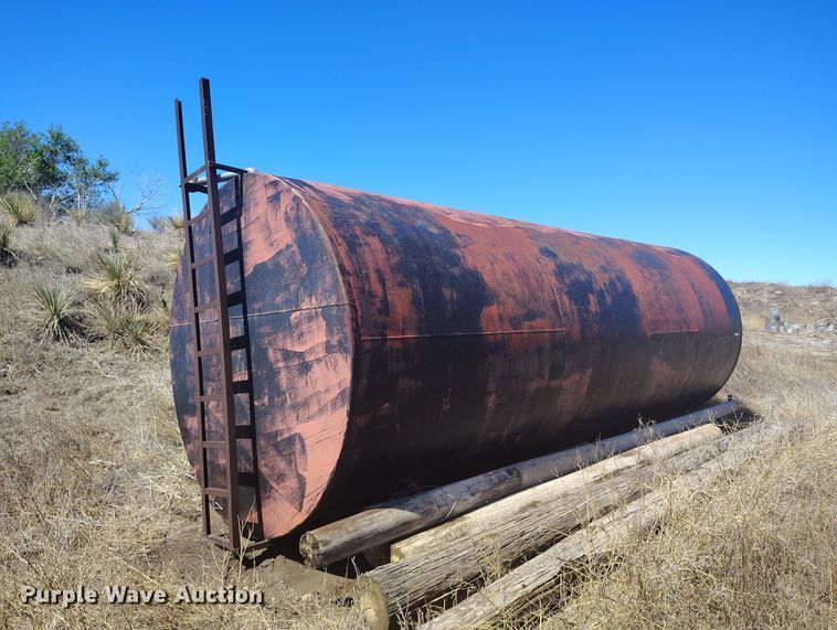 Tank - photo 1