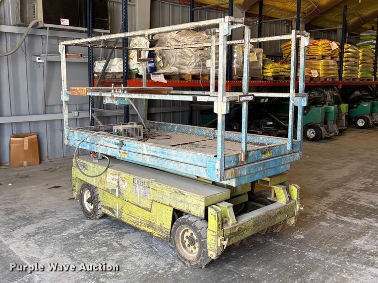 Mite-E-Lift Scissor Lift - photo 1