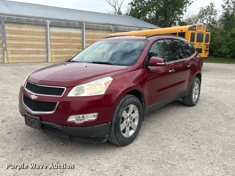 2010 Chevrolet Traverse LT SUV - photo 1