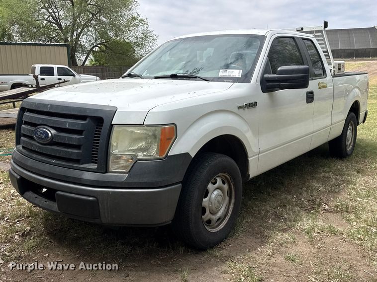 2010 Ford F150 Ext. Cab Pickup Truck - photo 1