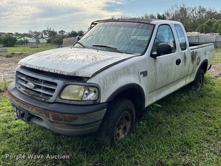 2002 Ford F150 Ext. Cab Pickup Truck - photo 1