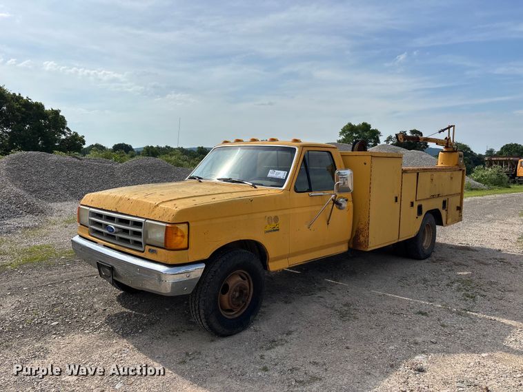 1991 Ford F350 Utility Bed Pickup Truck - photo 1