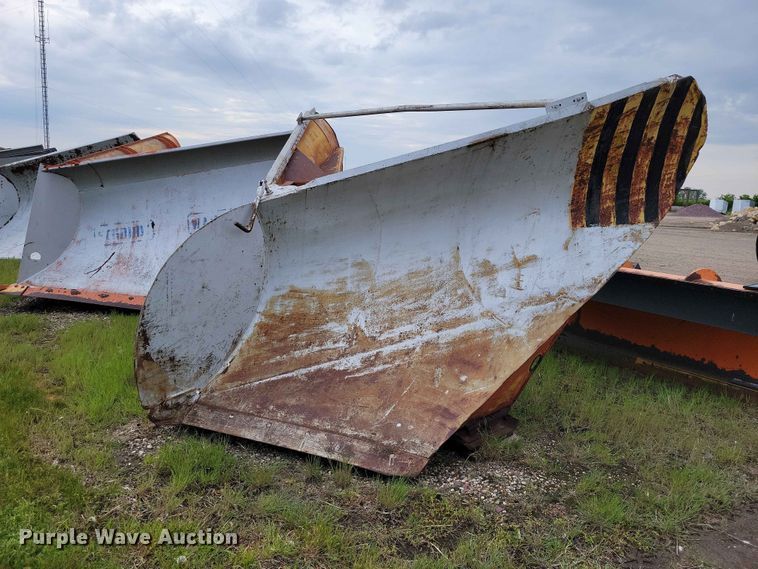 V Plow - photo 1