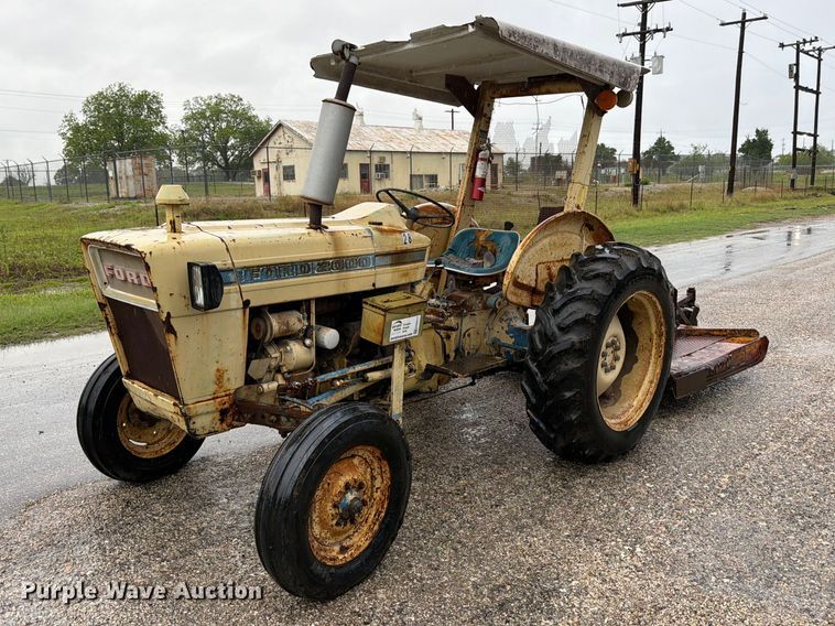 1962 Ford 2000 Tractor - photo 1