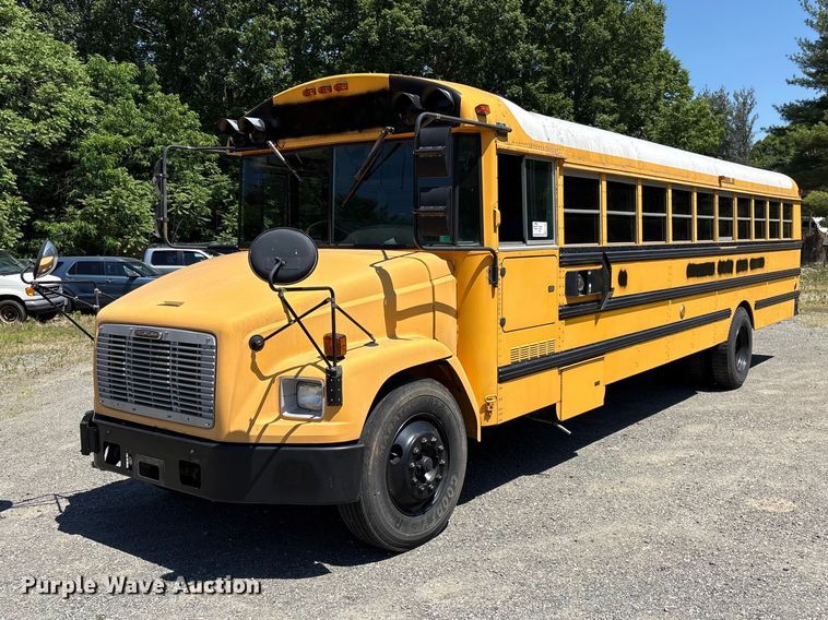 2005 Thomas Built FS 65 Chassis School Bus - photo 1