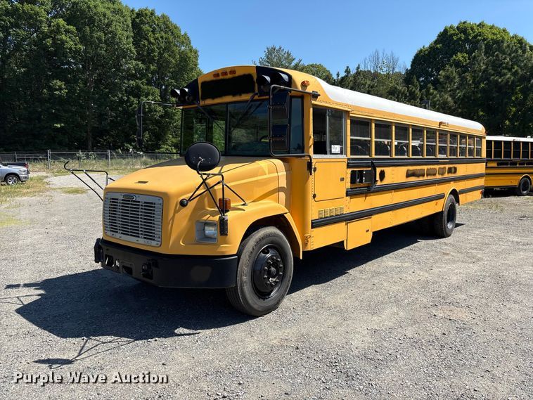 2007 Freightliner FS 65 Chassis School Bus - photo 1
