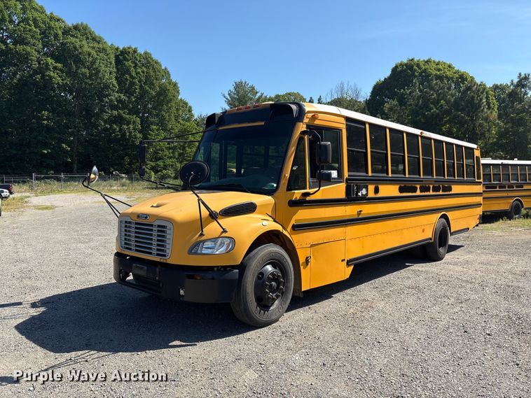2009 Thomas Built B2 Bus Chassis School Bus - photo 1