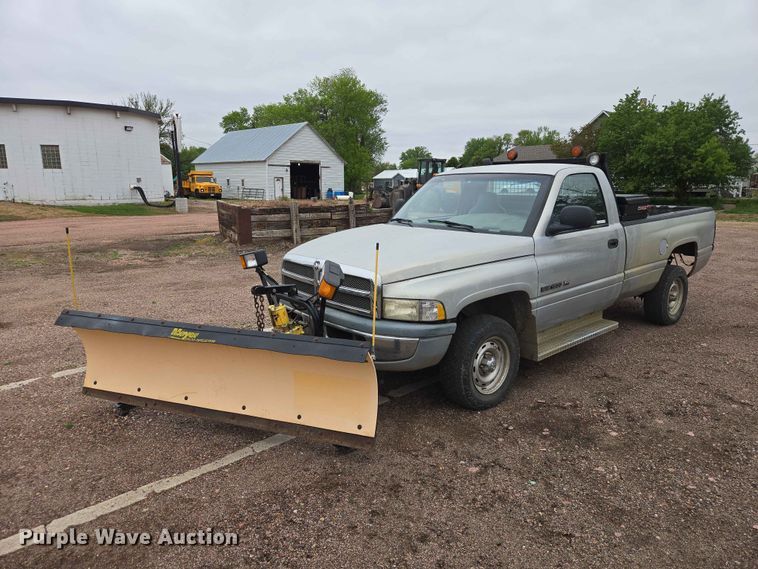 1998 Dodge Ram 1500 Pickup Truck - photo 1