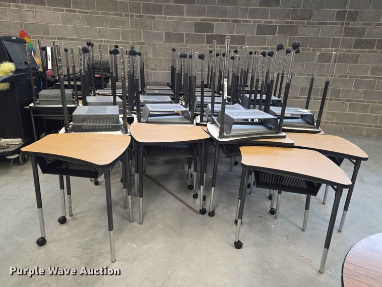 (47) Desks - photo 1