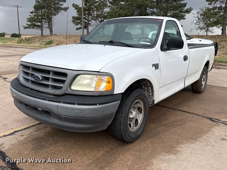 2002 Ford F150 XL Pickup Truck - photo 1