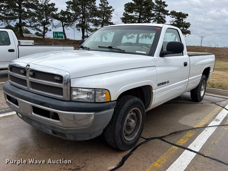 2001 Dodge Ram 1500 Pickup Truck - photo 1