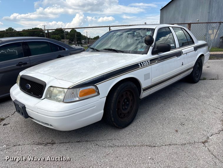 2011 Ford Crown Victoria Police Interceptor - photo 1