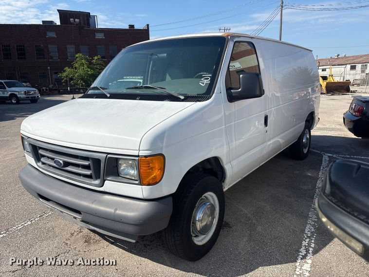 2006 Ford E250 Van - photo 1