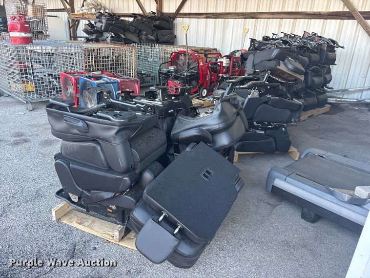 Approximately (24) Rear Seats - photo 1