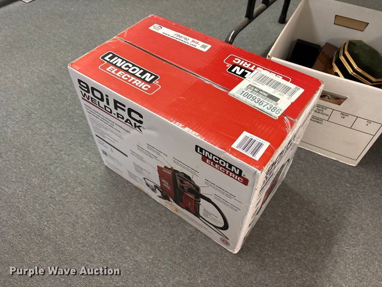 Lincoln K5255-1 Welder - photo 1