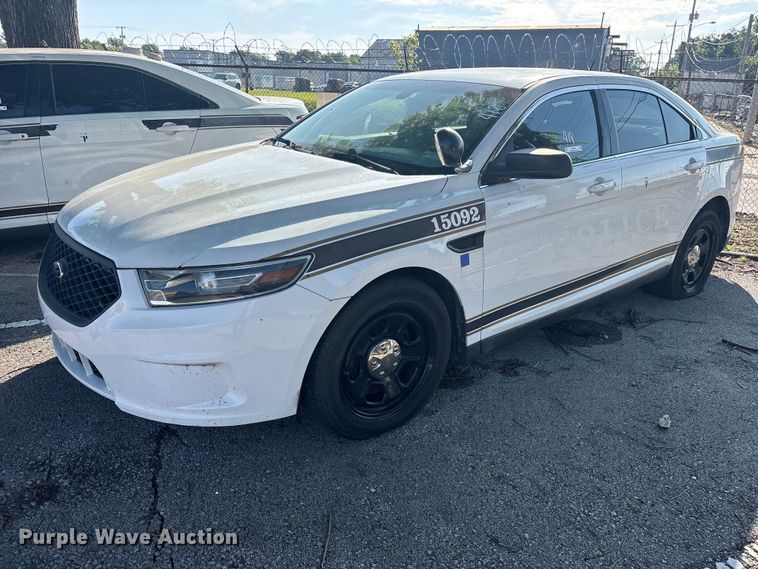2015 Ford Taurus Police Interceptor - photo 1