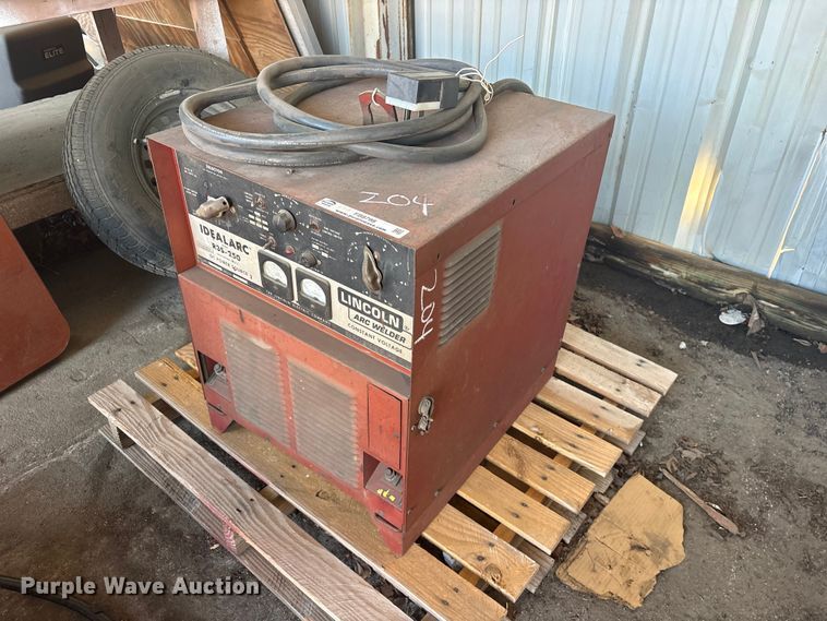 Lincoln R3S-250 Welder - photo 1