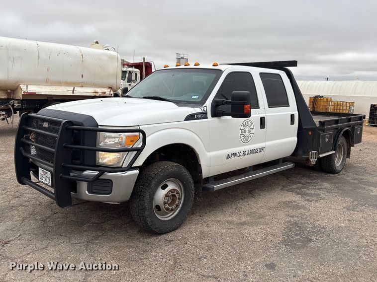 2014 Ford F350 Super Duty Crew Cab Flatbed Pickup Truck - photo 1