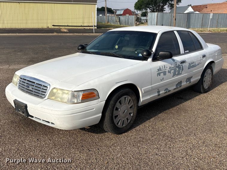 2007 Ford Crown Victoria - photo 1