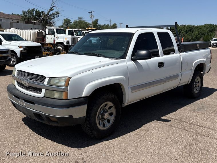2005 Chevrolet Silverado 1500 Ext. Cab Pickup Truck - photo 1