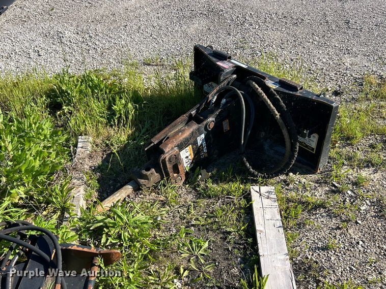 John Deere HH50 Skid Steer Breaker - photo 1