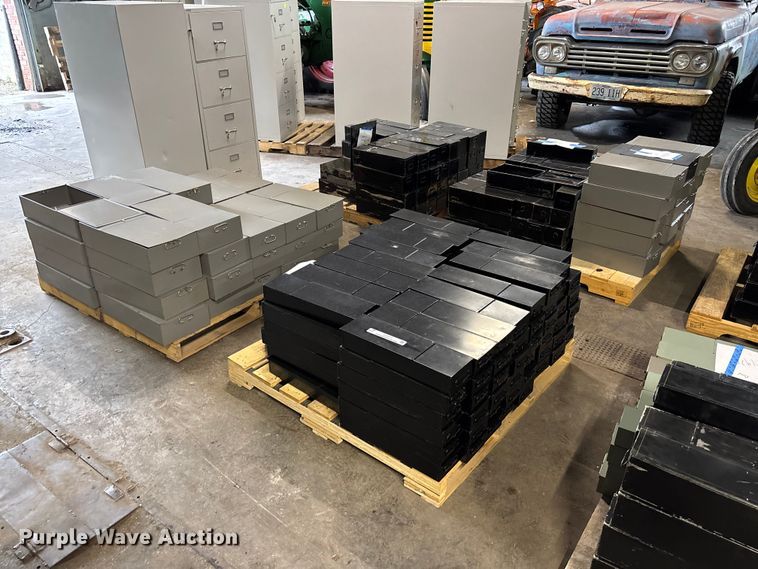 (4) Pallets Of Lock Boxes - photo 1
