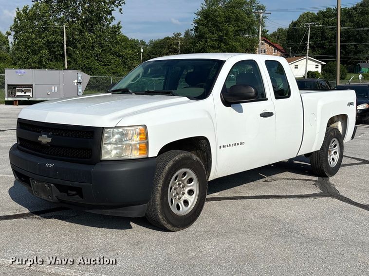 2008 Chevrolet Silverado 1500 Ext. Cab Pickup Truck - photo 1