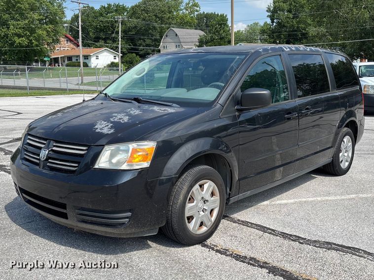 2009 Dodge Grand Caravan SE Van - photo 1