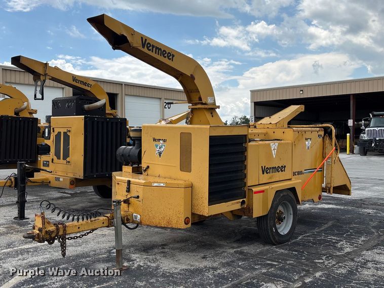 2001 Vermeer BC1800A Wood Chipper - photo 1