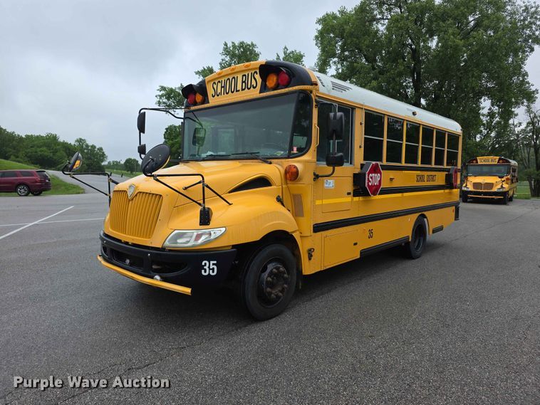 2015 IC BE School Bus - photo 1