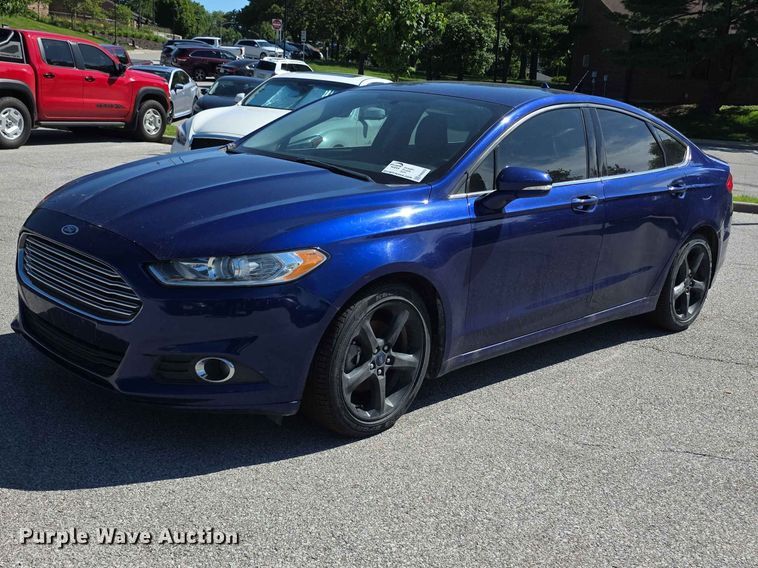 2015 Ford Fusion SE - photo 1