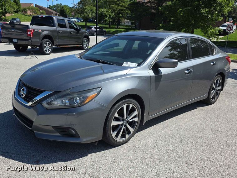 2016 Nissan Altima - photo 1