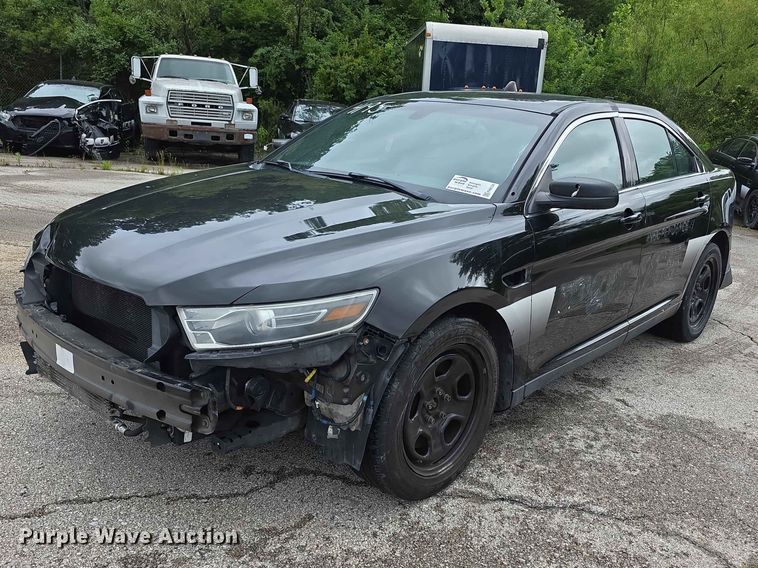 2014 Ford  Taurus Police Interceptor - photo 1