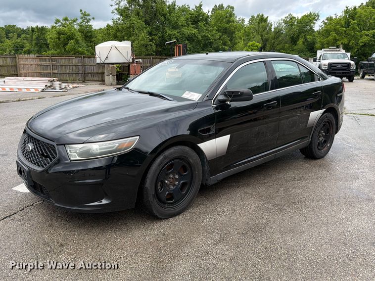2015 Ford Taurus Police Interceptor - photo 1