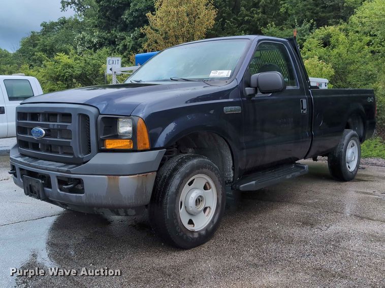 2007 Ford F250 Super Duty XL Pickup Truck - photo 1